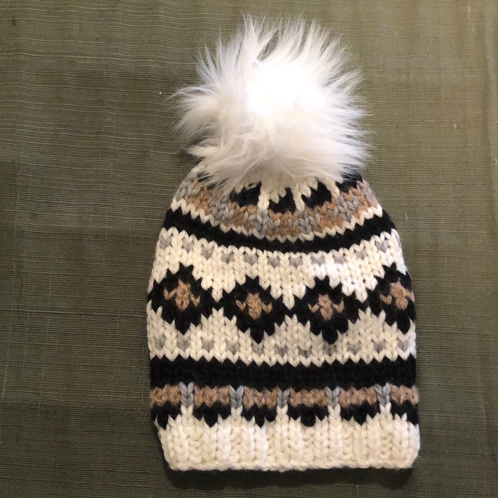 NWOT never worn Loft knit beanie